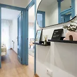 Apartment Escalera 7 *